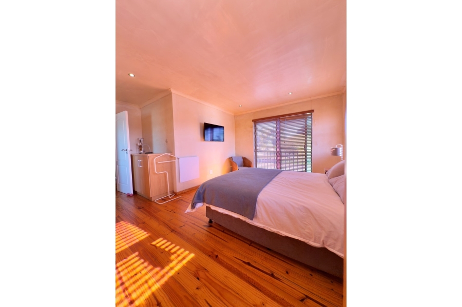4 Bedroom Property for Sale in Kensington Western Cape
